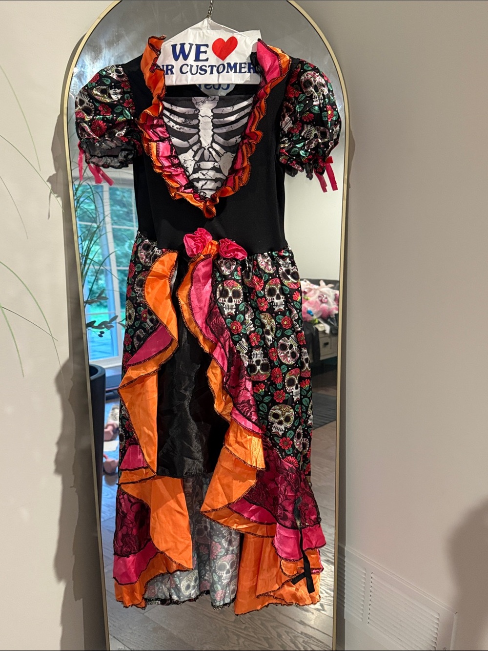 Halloween dress with skulls and roses